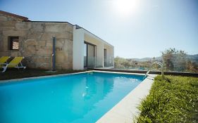 Casa da Vila - Mountain View&pool in Gerês